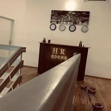 Hr
