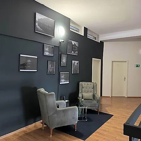 Hr Hotel 3*