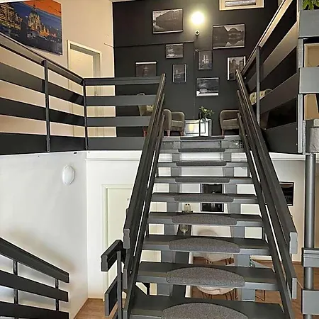 Hr Hotel