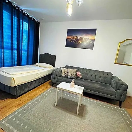 Hr Hotel
