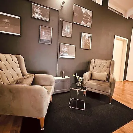 Hr Hotel 3*