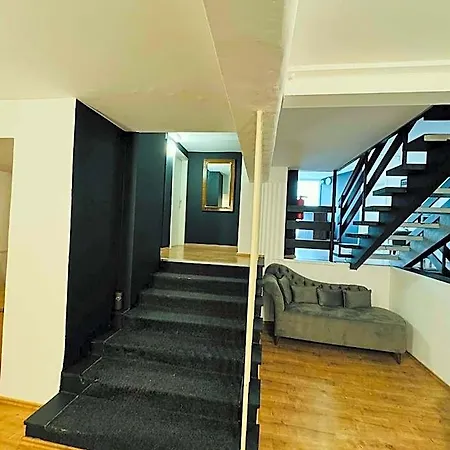 Hr Hotel