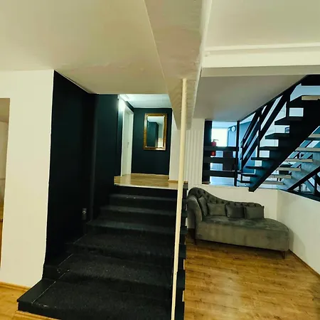 Hr Hotel 3*